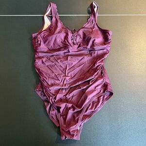 Scalloped Lace-Up One Piece Swimsuit XL Burgundy